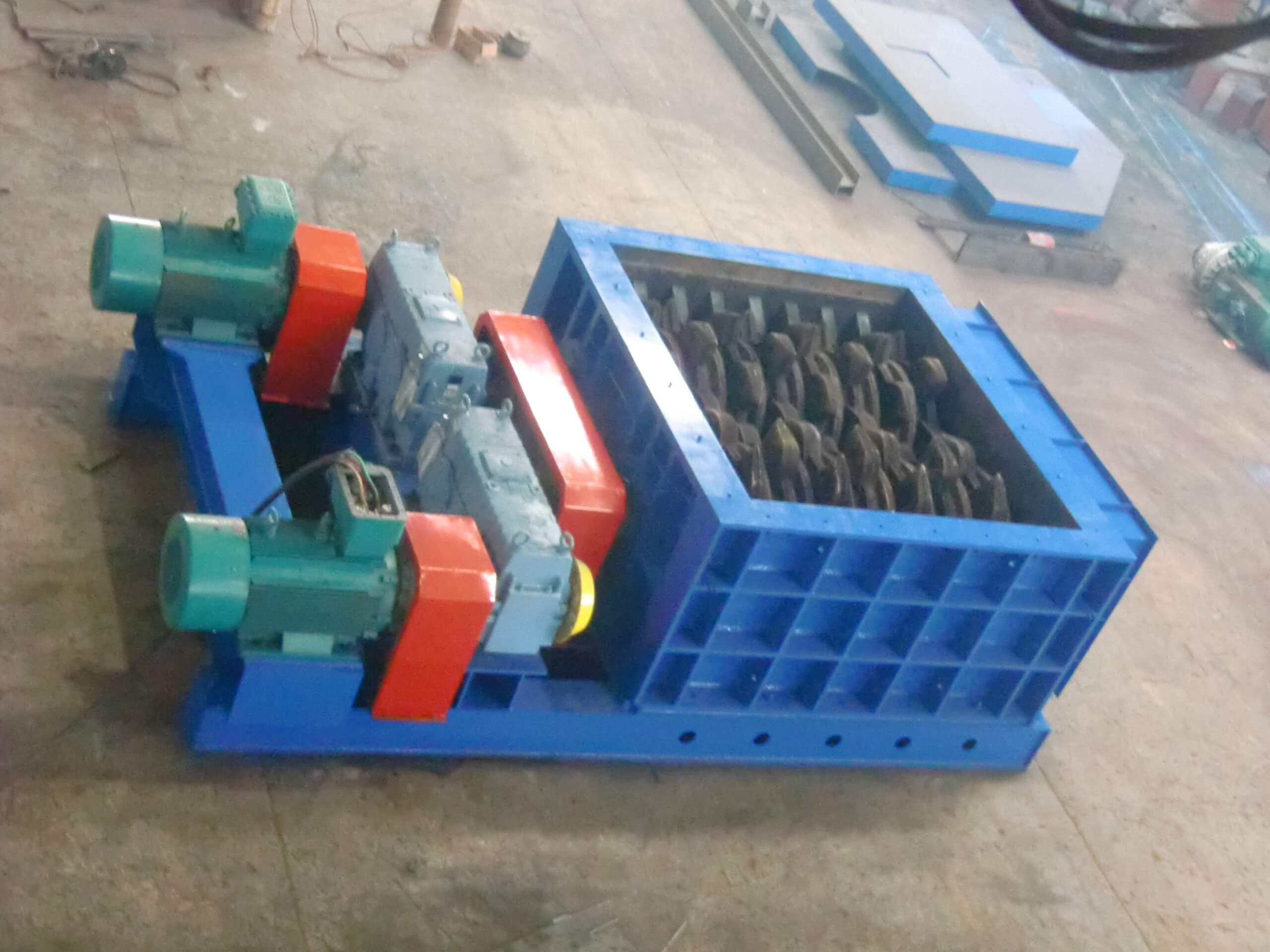 雙齒輥破碎機結(jié)構圖